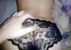 Chica rusa video penetracion con la mano en el coño con bat